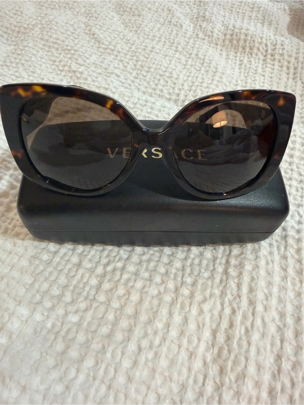 Versace Tortoiseshell Cat-Eye Sunglasses with Brown Lenses - Picture 6 of 9